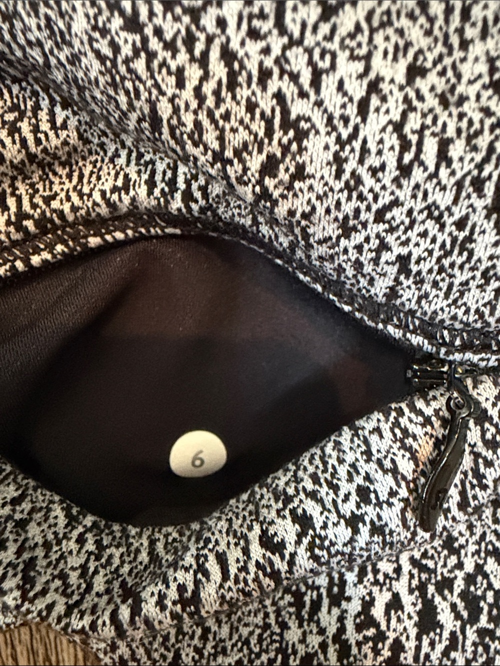 LULULEMON RUSH HOUR Half‑Zip Long Sleeve Active Pullover Jacquard White Black - Picture 6 of 7